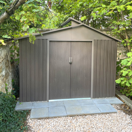 Casetta da giardino in metallo con lucernario 5,44m² effetto legno bois vieilli