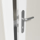 Casetta da giardino in PVC 4,9m² UTILITY bianco e grigio verde + kit di ancoraggio Grosfillex